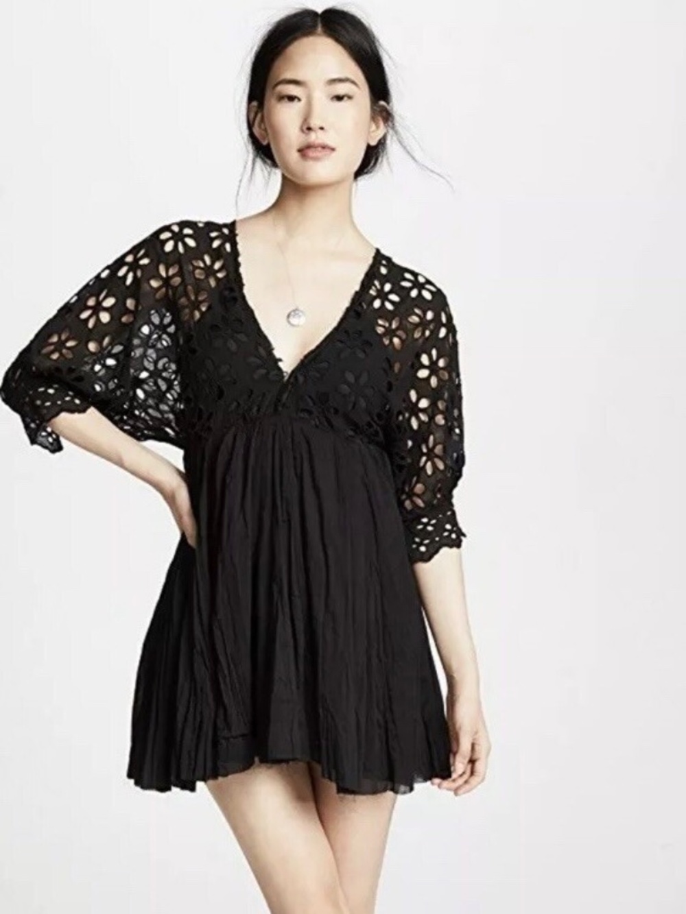 Like New ✵☽Free People One☾✵ Black Deep V Eyelet Puff Sleeve Mini Dress | Small